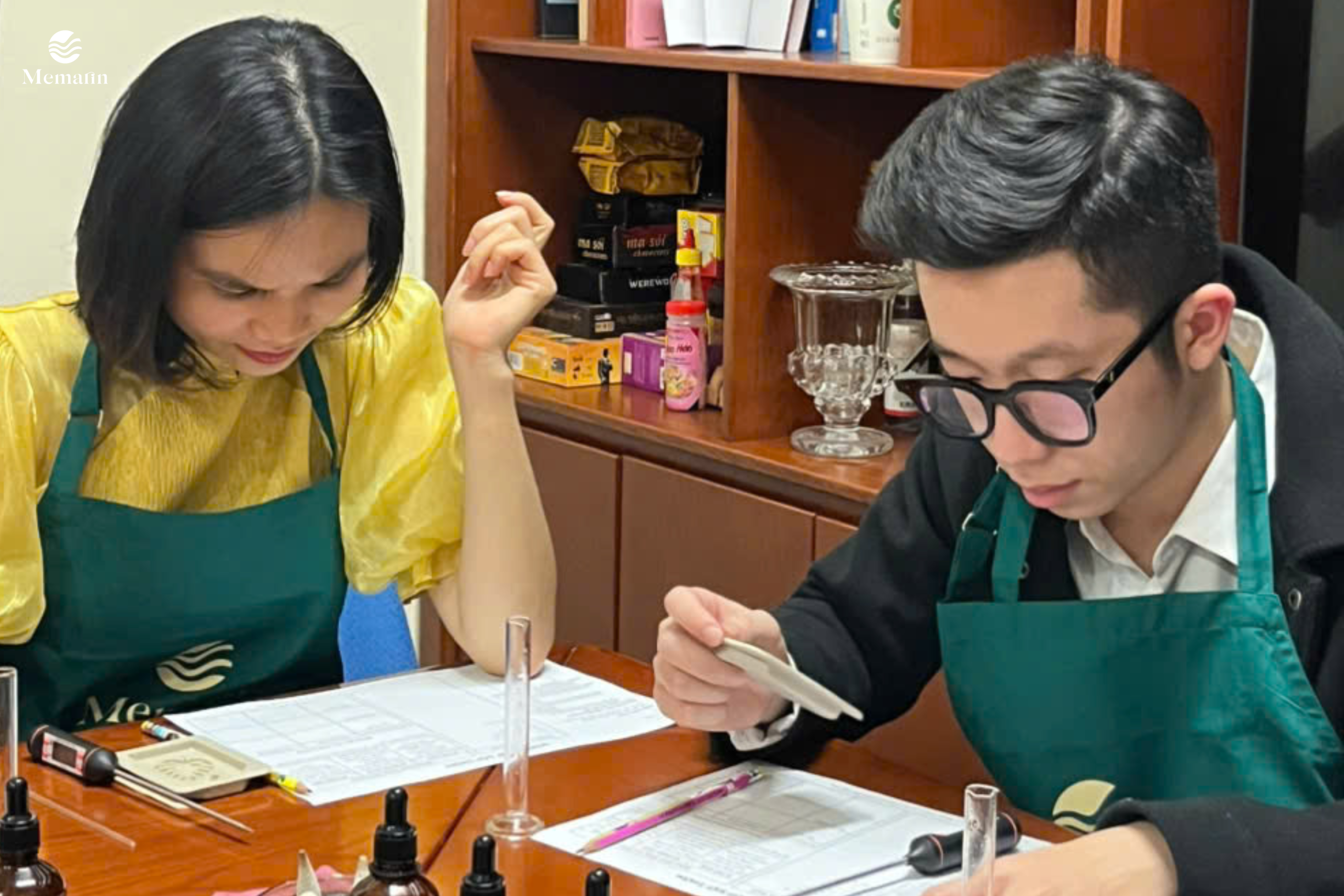 Workshop sáp thơm cùng PVIF: 1 ngày sáng tạo, nhiều kết nối Nhân viên tham gia workshop sáp thơm